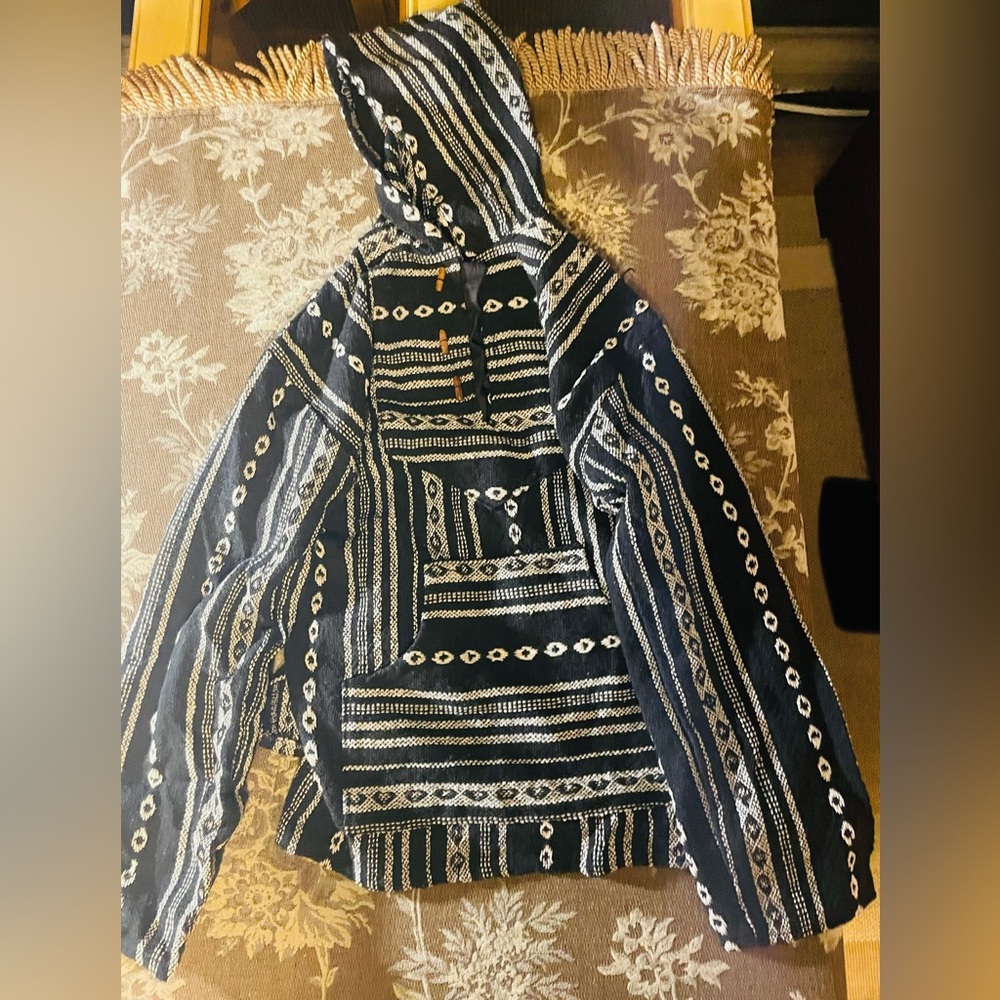 Boho Unisex Black And White Aztec Design Jacket Size Medium
